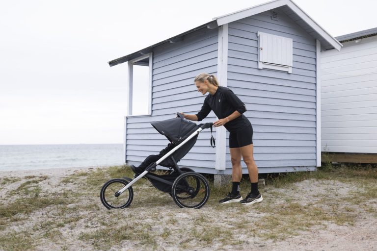 Thule prezentuje Thule Glide 3 – wózek zaprojektowany dla biegaczy