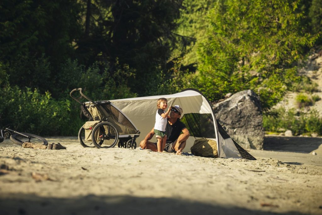 Thule_sun_and_wind_tarp_Pressroom_01